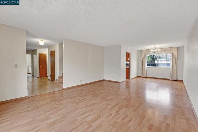 2127 Commodore Dr, San Jose, CA 95133