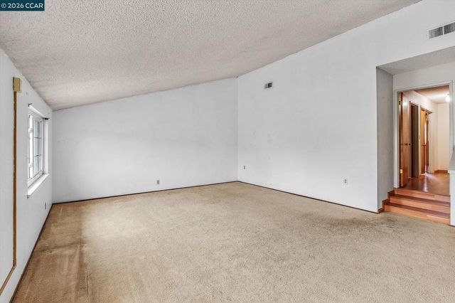 2127 Commodore Dr, San Jose, CA 95133