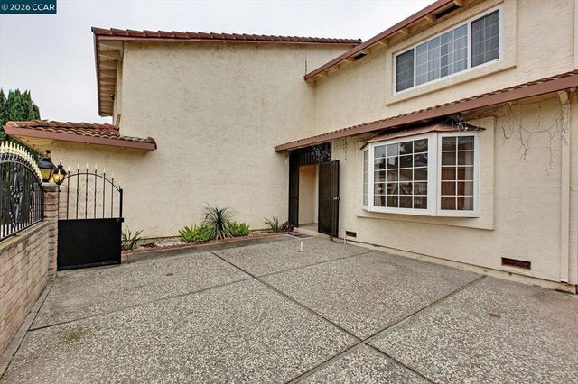 2127 Commodore Dr, San Jose, CA 95133