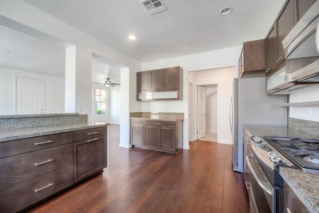 10653 Golden Willow 143, San Diego, CA 92130