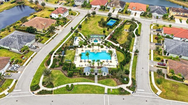 2611 AVOLET COURT, Bradenton, FL 34211