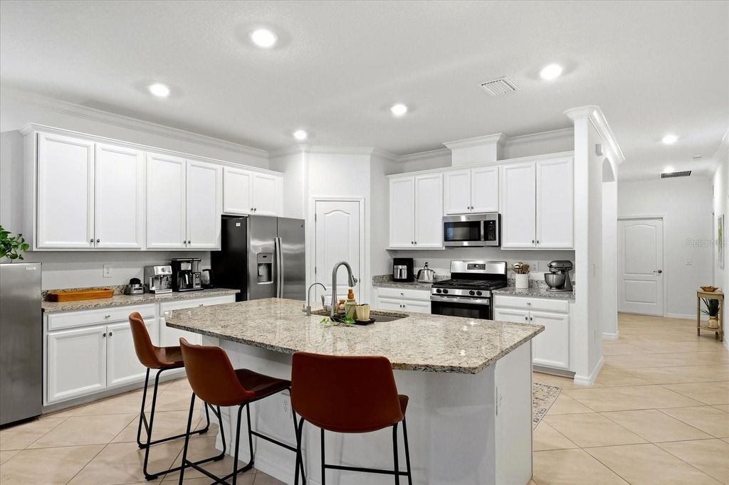 Image 15 of property listing at 2611 AVOLET COURT, Bradenton, FL 34211