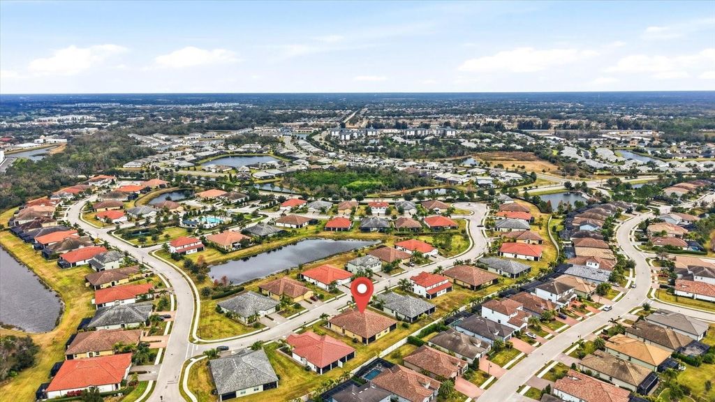 Image 40 of property listing at 2611 AVOLET COURT, Bradenton, FL 34211