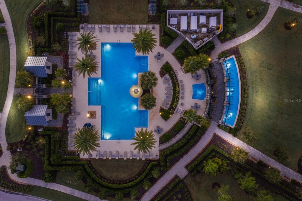 Image 8 of property listing at 2611 AVOLET COURT, Bradenton, FL 34211