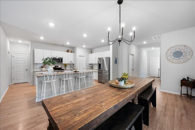 591 Spanish Wells Road, Summerville, SC 29486