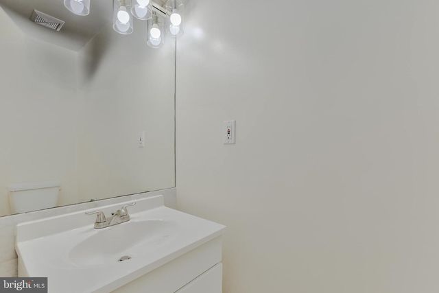 12802 LEAHY DR, Rockville, MD 20851