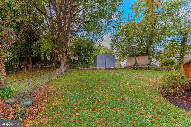 12802 LEAHY DR, Rockville, MD 20851