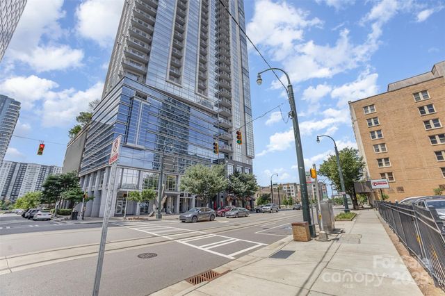333 W Trade Street 1500, Charlotte, NC 28202