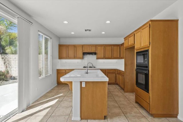 5040 Via Fresco, Camarillo, CA 93012
