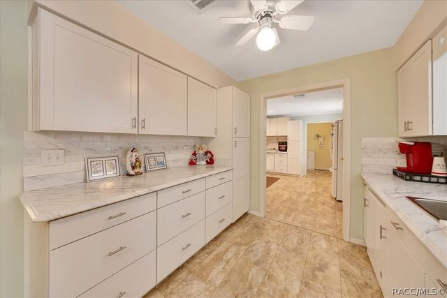 66 S Desoto Street, Beverly Hills, FL 34465