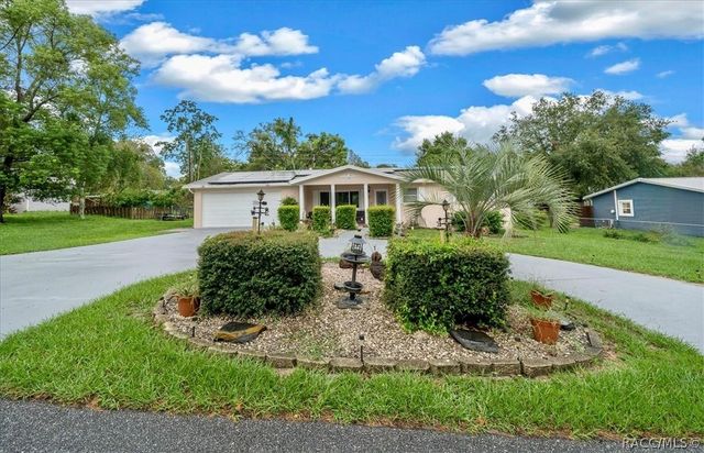 66 S Desoto Street, Beverly Hills, FL 34465