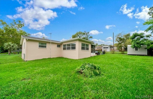 66 S Desoto Street, Beverly Hills, FL 34465