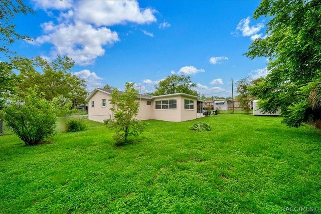 66 S Desoto Street, Beverly Hills, FL 34465