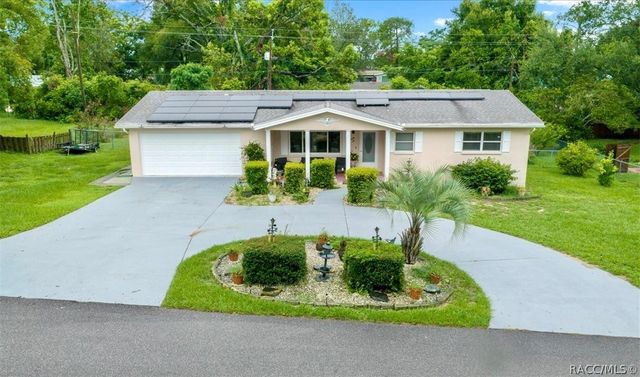 66 S Desoto Street, Beverly Hills, FL 34465