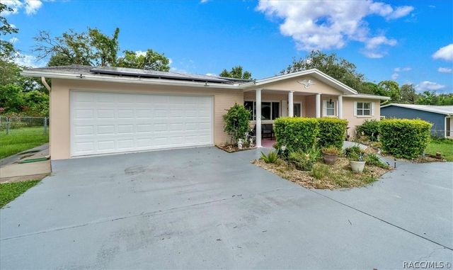 66 S Desoto Street, Beverly Hills, FL 34465