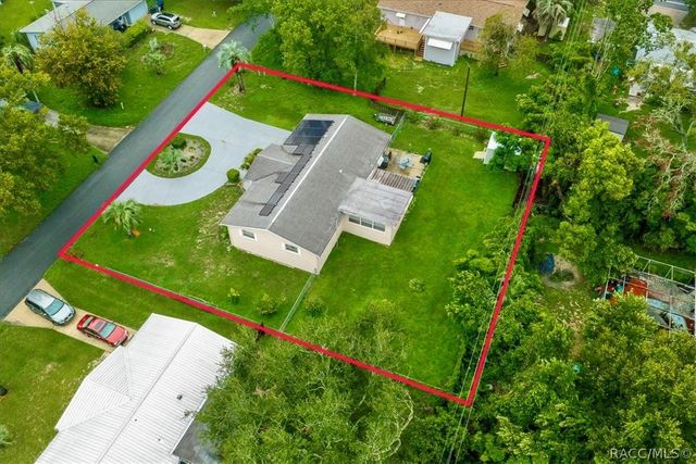 66 S Desoto Street, Beverly Hills, FL 34465