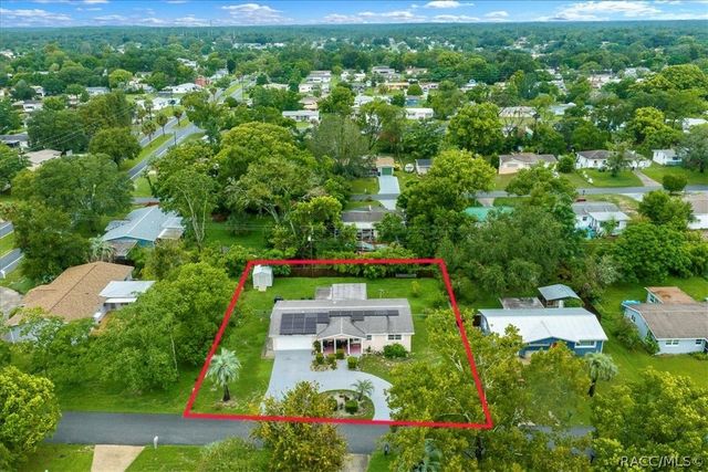 66 S Desoto Street, Beverly Hills, FL 34465