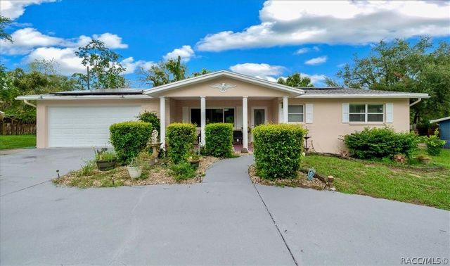66 S Desoto Street, Beverly Hills, FL 34465