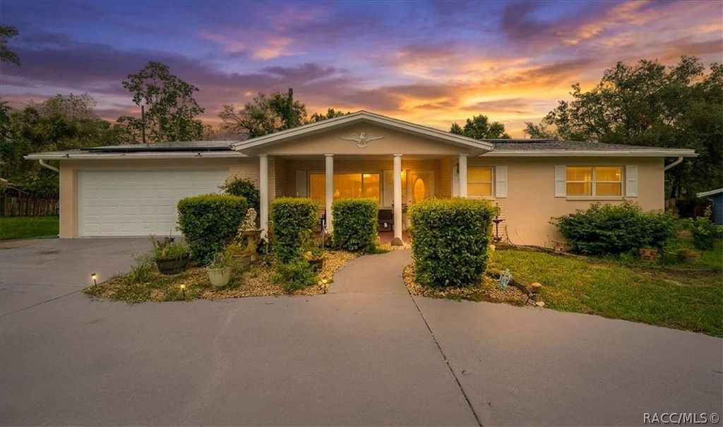 66 S Desoto Street, Beverly Hills, FL 34465