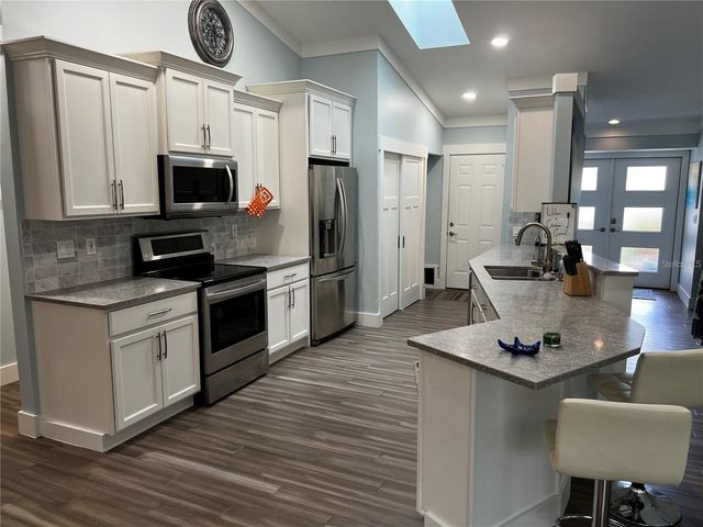 4594 TRAILS DRIVE, Sarasota, FL 34232