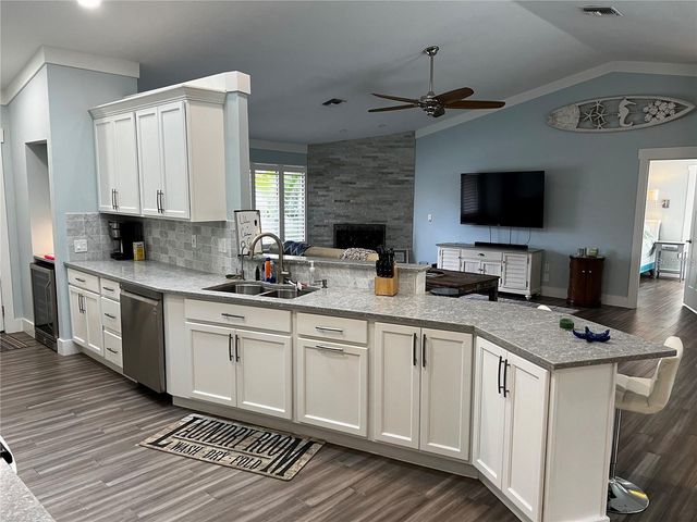 4594 TRAILS DRIVE, Sarasota, FL 34232