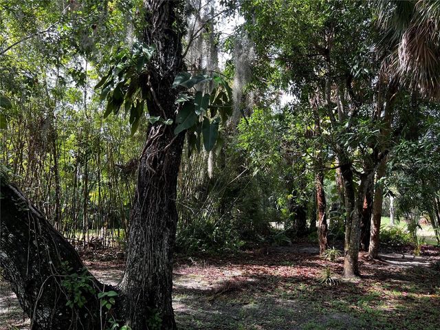 4594 TRAILS DRIVE, Sarasota, FL 34232