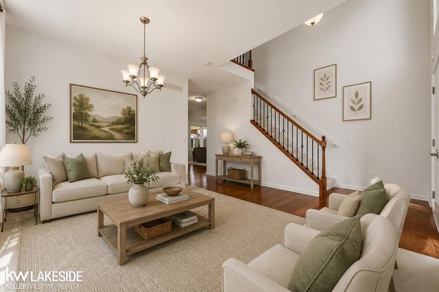 21965 Bellewood Drive, Macomb, MI 48044