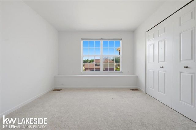 21965 Bellewood Drive, Macomb, MI 48044