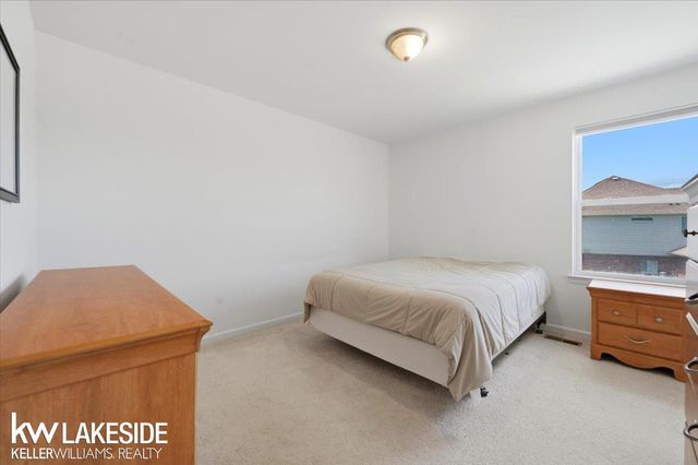 21965 Bellewood Drive, Macomb, MI 48044