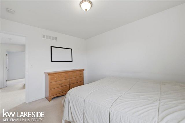 21965 Bellewood Drive, Macomb, MI 48044