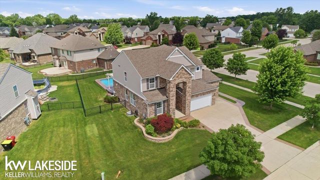 21965 Bellewood Drive, Macomb, MI 48044