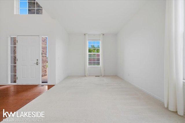 21965 Bellewood Drive, Macomb, MI 48044