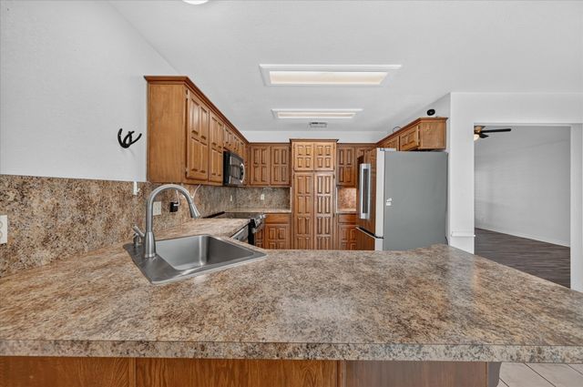 3315 Dasher Street, Lancaster, TX 75146