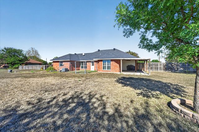 3315 Dasher Street, Lancaster, TX 75146