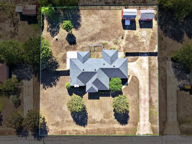 3315 Dasher Street, Lancaster, TX 75146