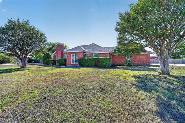 3315 Dasher Street, Lancaster, TX 75146