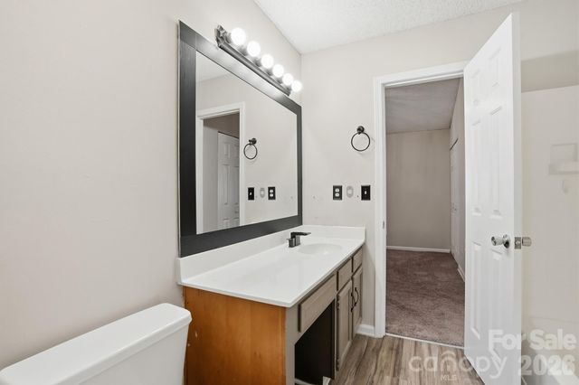 3015 Summercroft Lane, Charlotte, NC 28269