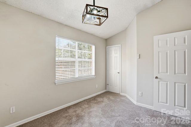 3015 Summercroft Lane, Charlotte, NC 28269