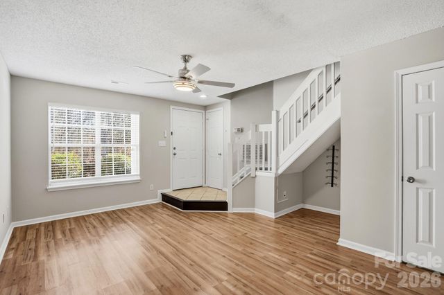 3015 Summercroft Lane, Charlotte, NC 28269