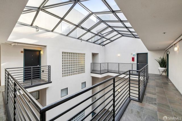 2170 Harrison Street 8, San Francisco, CA 94110