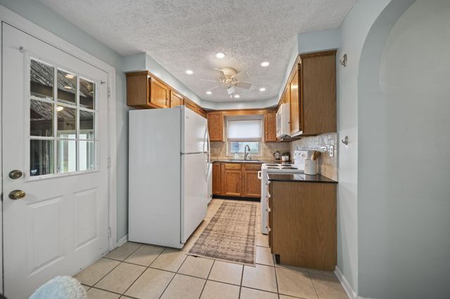 664 Brookside Drive, Columbus, OH 43209