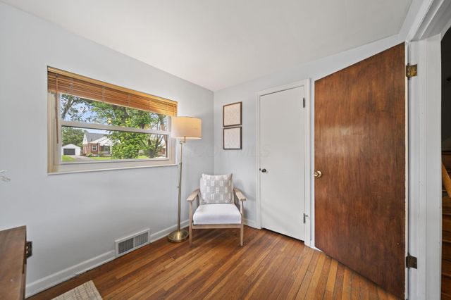 664 Brookside Drive, Columbus, OH 43209