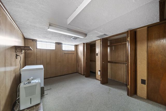 664 Brookside Drive, Columbus, OH 43209