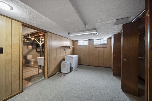664 Brookside Drive, Columbus, OH 43209