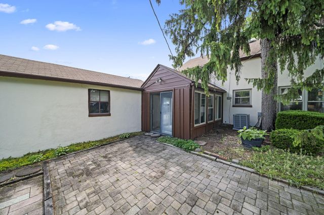 664 Brookside Drive, Columbus, OH 43209