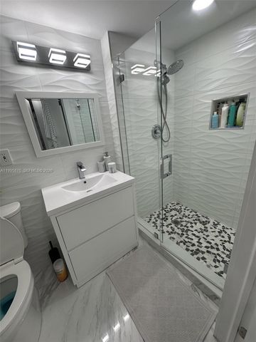 19195 NE 36th Ct 201, Aventura, FL 33180