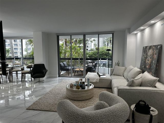 19195 NE 36th Ct 201, Aventura, FL 33180