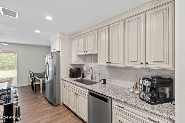 3416 E AMELIA Avenue, Phoenix, AZ 85018