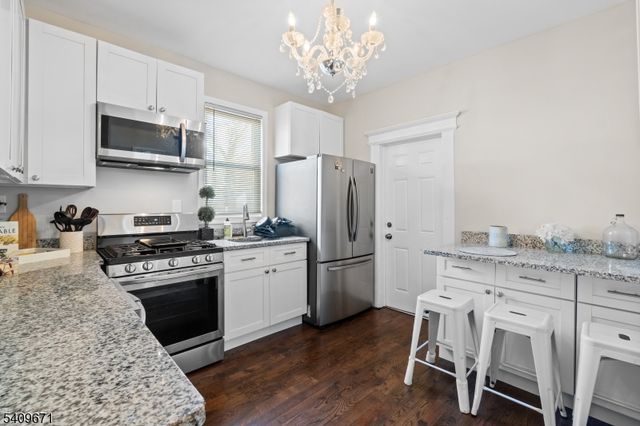 33 Mapes Ave 2, Newark City, NJ 07112