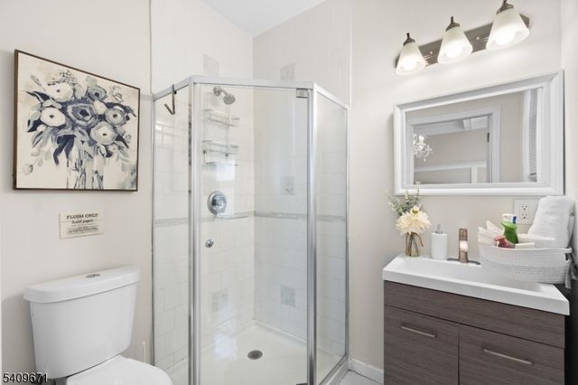 33 Mapes Ave 2, Newark City, NJ 07112